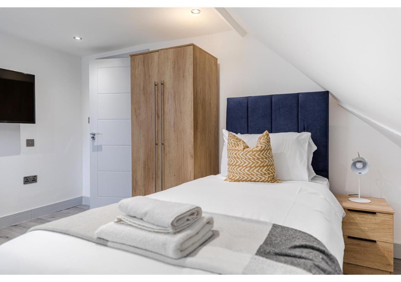 Cozy And Stylish 2 Bedroom Flat In Greater London Exterior photo