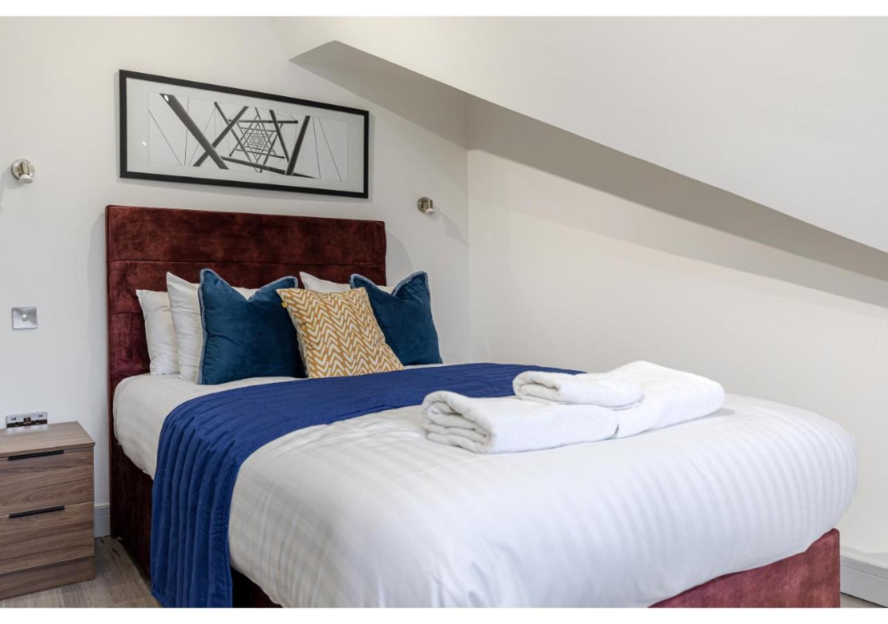 Cozy And Stylish 2 Bedroom Flat In Greater London Exterior photo